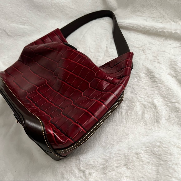 Red Dooney & Bourke Croco Leather Logo Lock Sack - Picture 6 of 10